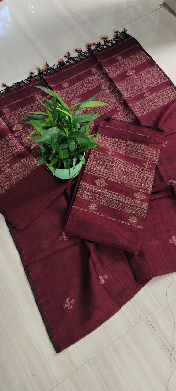 Bakul linen Baluchari suit and dupatta with intricate Ghicha weaving by Rihyaaz