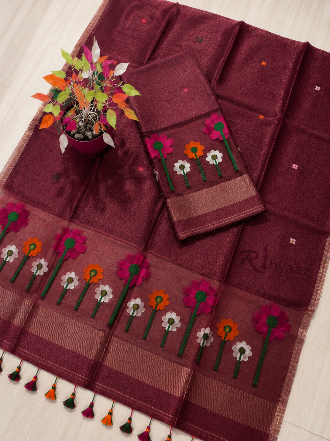Phool - Resham Palla Silk Linen Jamdani Suit by Rihyaaz featuring handwoven Jamdani motifs, elegant resham palla, premium silk linen fabric, and timeless ethnic craftsmanship for festive and occasion wear.