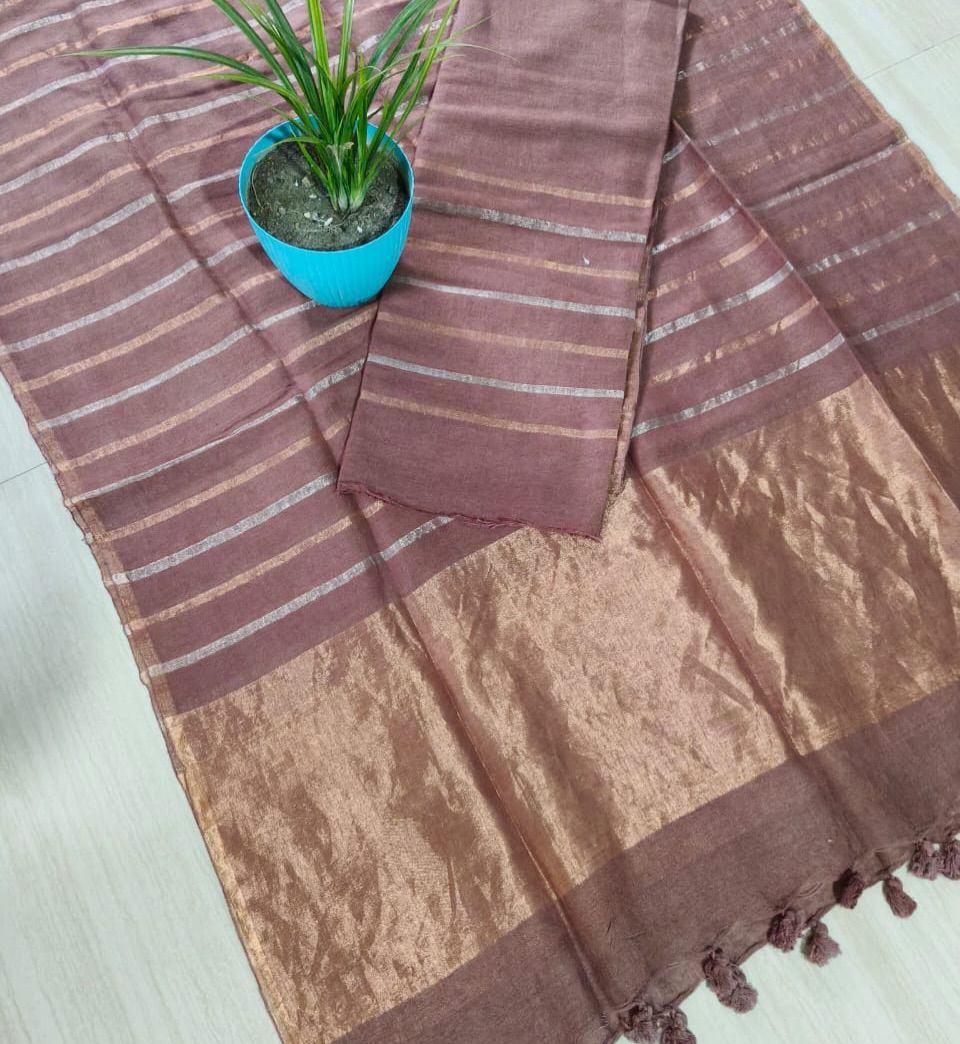 Syahi 120 Count Jayshree Linen Suit Set by Rihyaaz – premium handwoven linen ethnic suit for women with elegant traditional detailing.