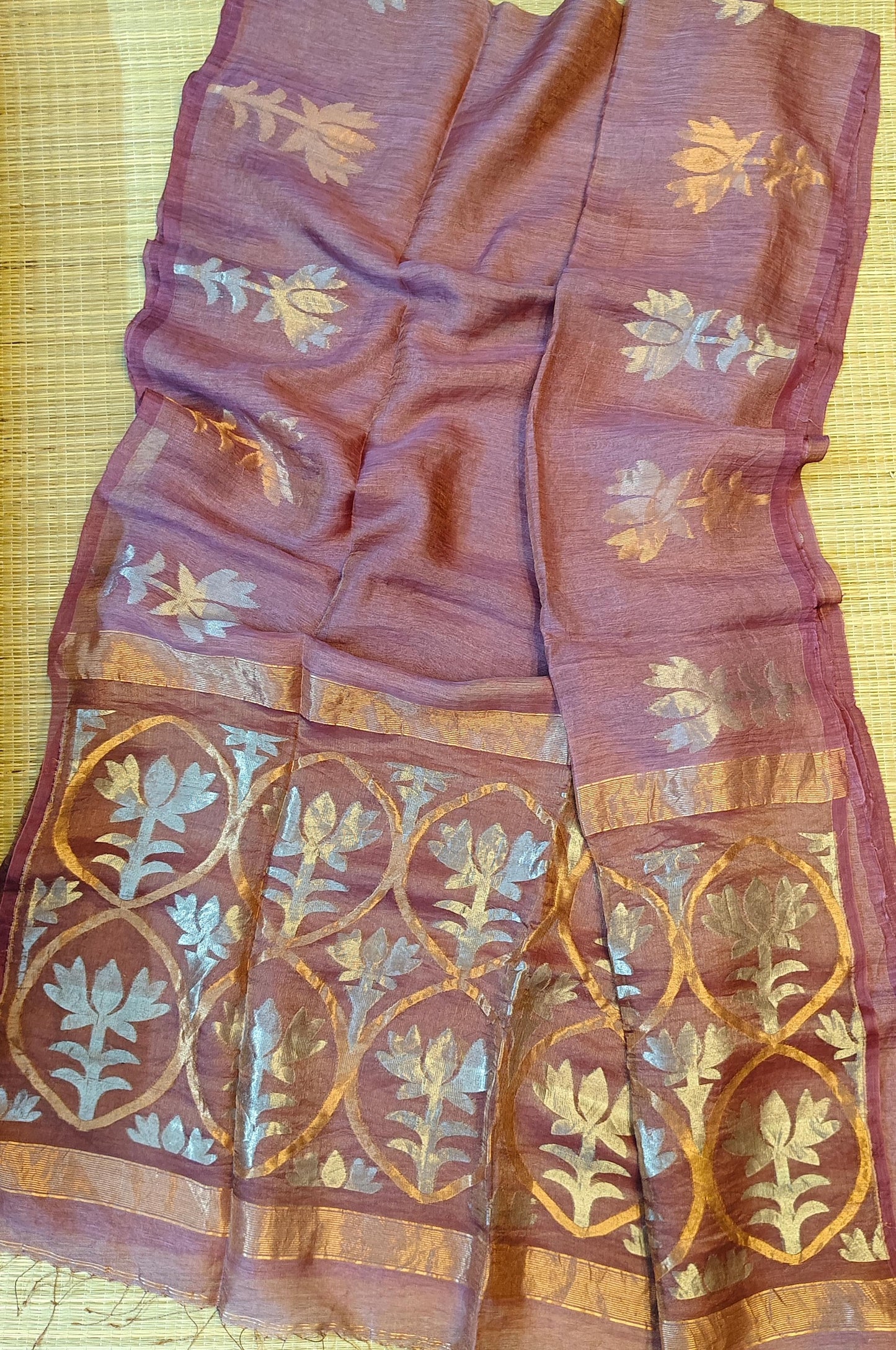 Padmini - Lotus Fusion Silk Linen Saree by Rihyaaz, premium handwoven silk linen saree with lotus-inspired design, lightweight festive ethnic wear for weddings and celebrations.