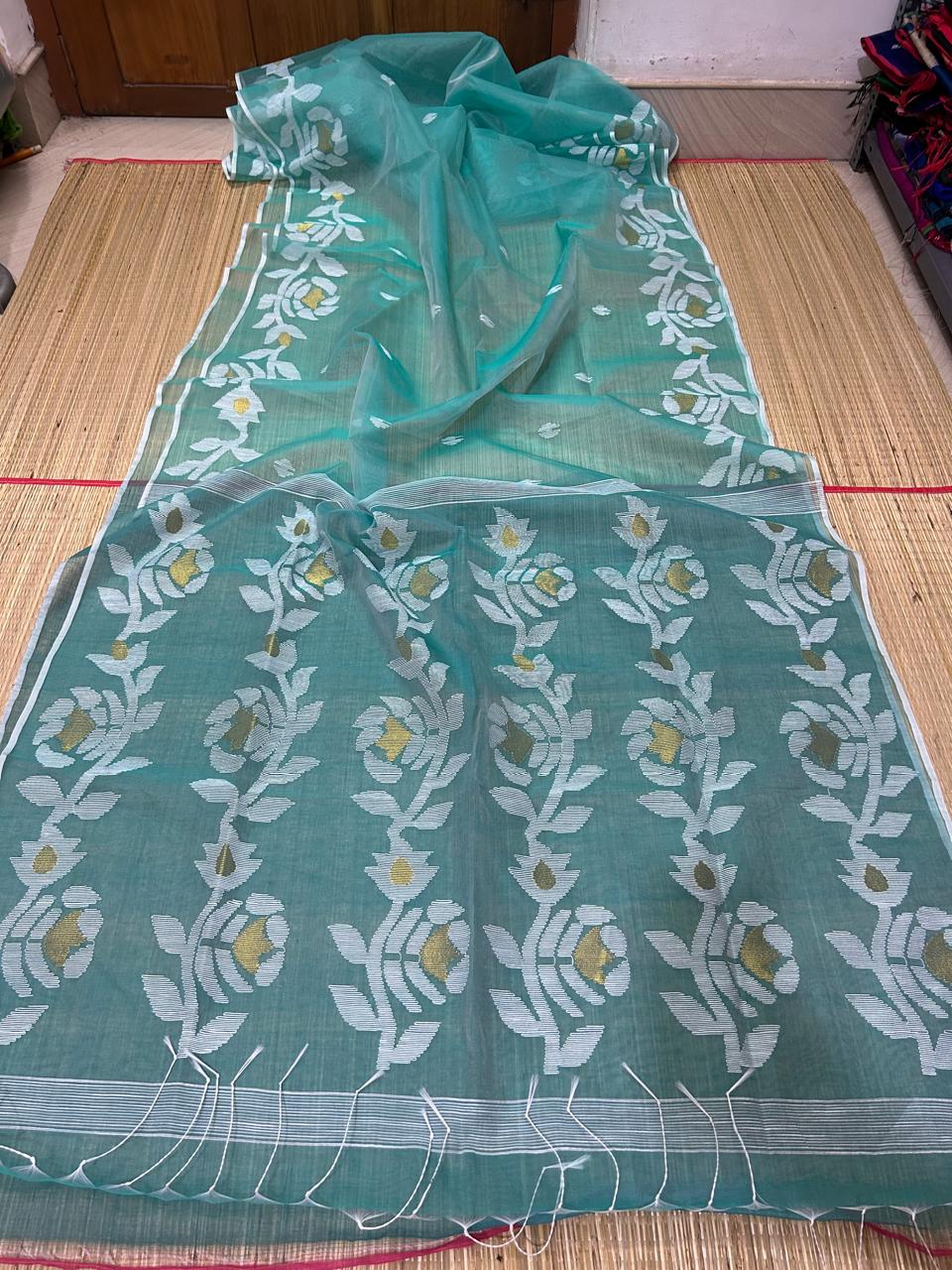 𝓢𝓻𝓲𝓵𝓪𝓽𝓱𝓪 – Pure Muslin Jamdani Saree | Premium Handwoven Saree | Rihyaaz