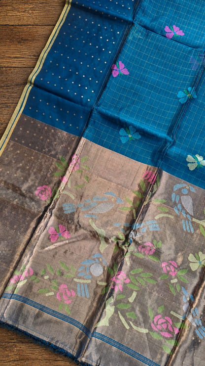 Titli by Rihyaaz – Beautiful muslin Paithani style needle work Jamdani saree with delicate sequins work and matching blouse piece, handcrafted for festive and occasion wear.