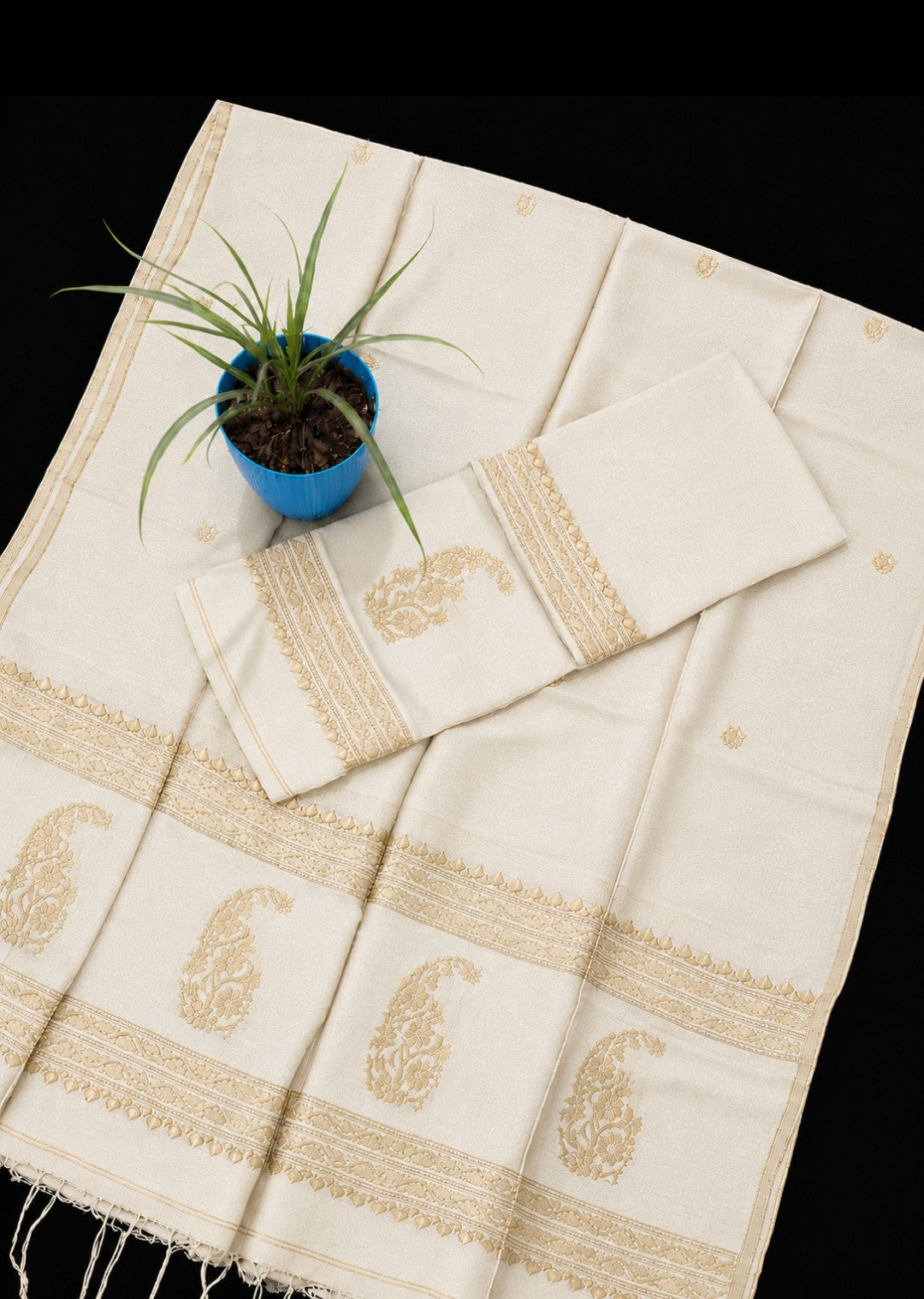 Mahira Silk Linen Kadhuwa Banarasi Weaving Suit by Rihyaaz featuring luxurious traditional Banarasi weaving, premium silk linen fabric, elegant ethnic wear for weddings, festive occasions, and celebrations.