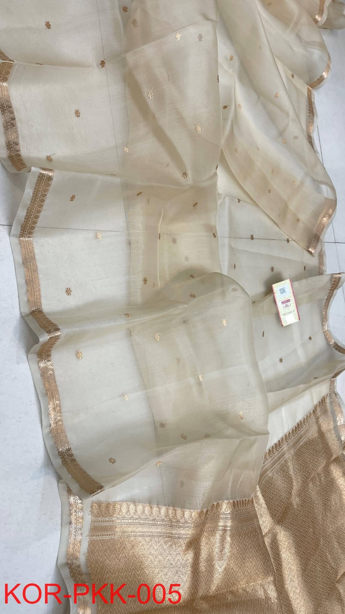 Maheen Premium Kora Silk Zari Weaved Border Saree by Rihyaaz featuring luxurious handwoven Kora silk, elegant zari woven border, lightweight festive designer saree for weddings and celebrations.