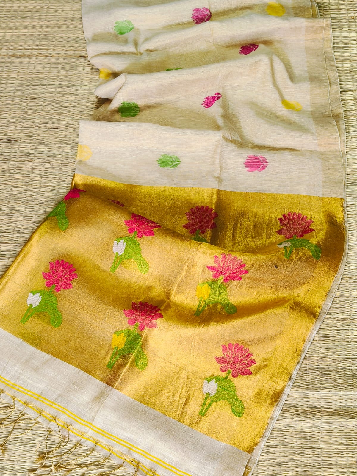 Rihyaaz Linen Tissue Zari Palla Saree with elegant traditional zari detailing