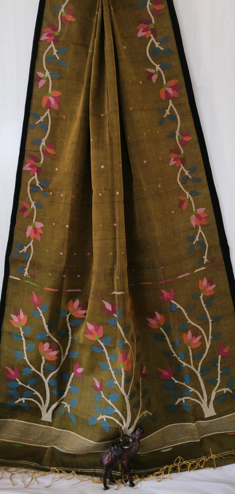 🌸 Palok – Premium Handspun Cotton Needle Work Jamdani Saree | Rihyaaz