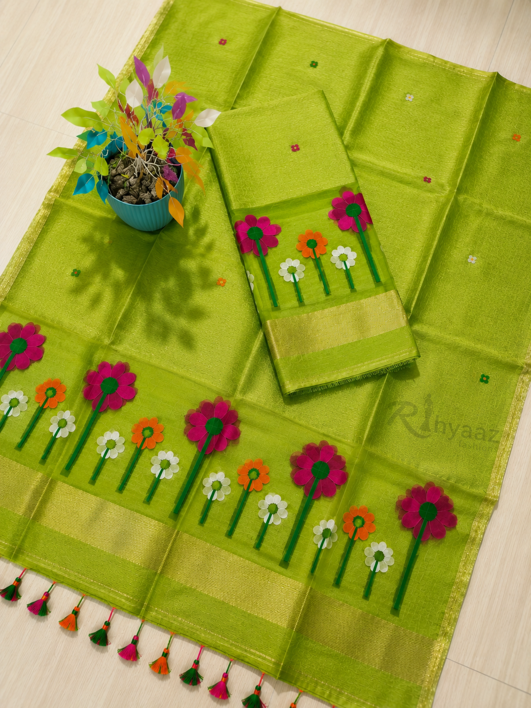 Phool - Resham Palla Silk Linen Jamdani Suit by Rihyaaz featuring handwoven Jamdani motifs, elegant resham palla, premium silk linen fabric, and timeless ethnic craftsmanship for festive and occasion wear.