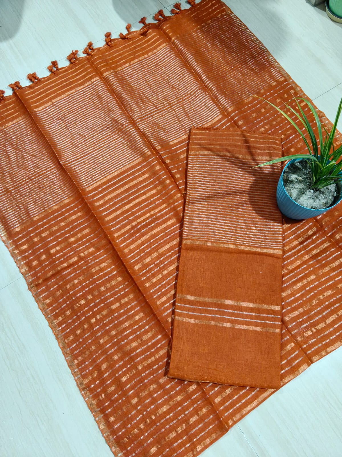 Shreeja - Dual Zari Weaved Jamdani Suit by Rihyaaz featuring intricate handwoven Jamdani motifs with elegant dual zari weaving, premium ethnic wear for festive and wedding occasions.