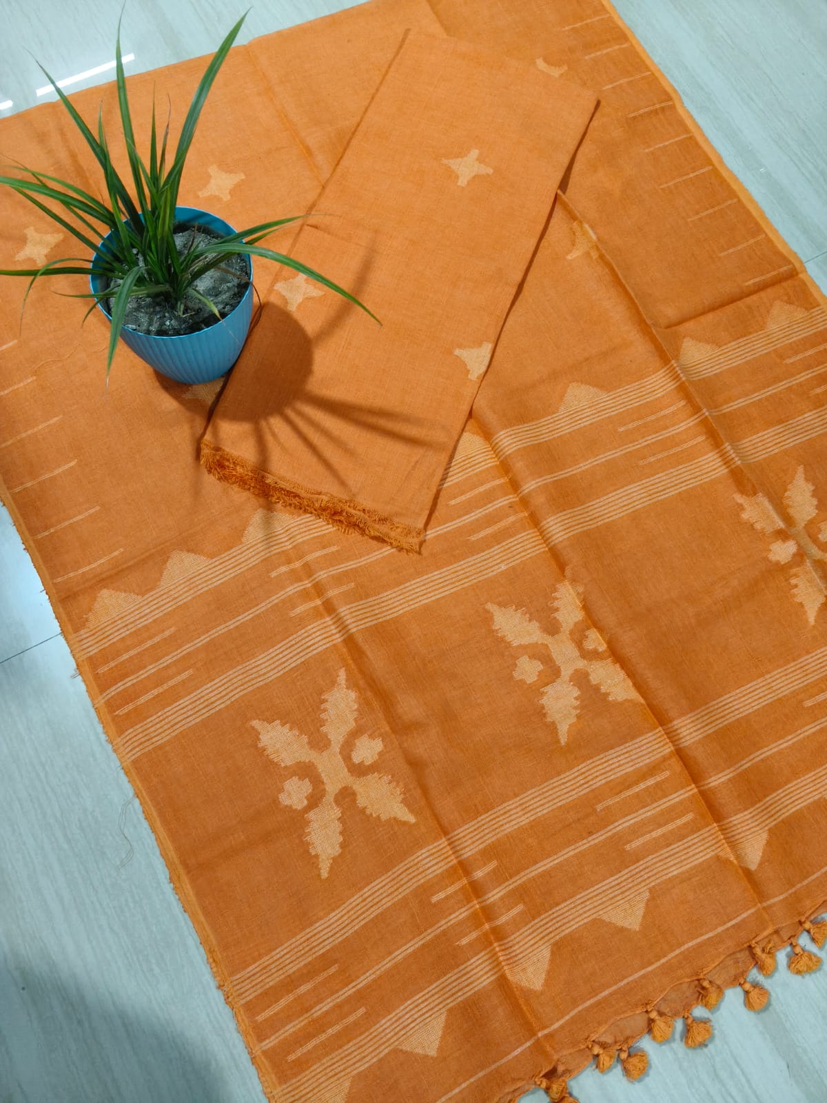 Sparsh linen Jamdani suit with 3-meter top and 2.5-meter tasselled dupatta by Rihyaaz
