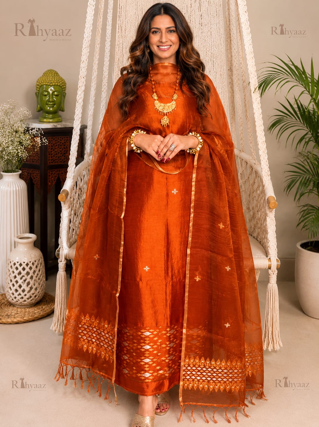 Abha by Rihyaaz – Silk linen dual zari Jamdani weaved suit with an elegant resham dupatta, handcrafted ethnic wear featuring traditional weaving and premium festive craftsmanship.