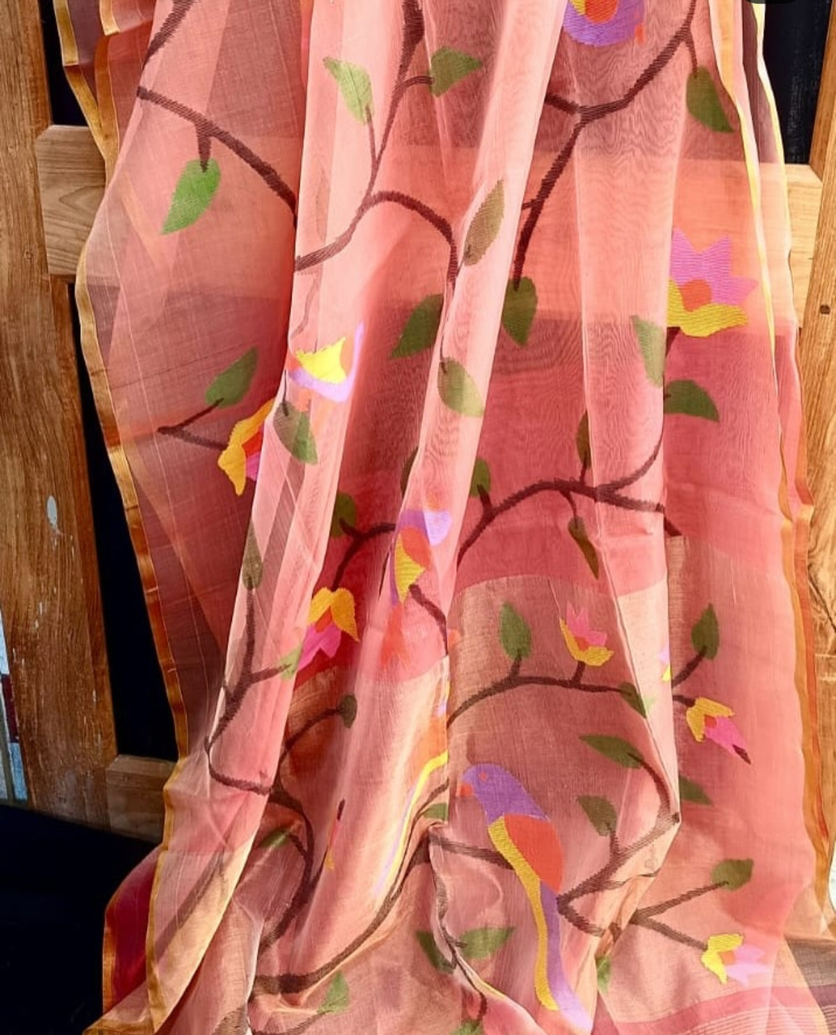 Shakuntala Muslin bird motif all-over weaved jamdani saree with paithani palla by Rihyaaz