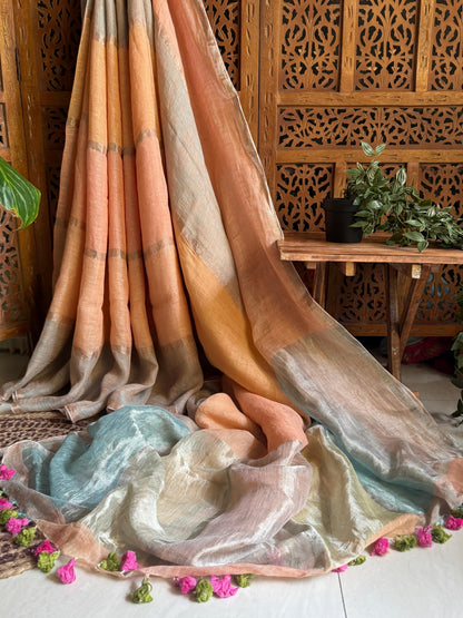 Luxe Peach pure 100 count Jayasree linen check saree with running blouse piece by Rihyaaz
