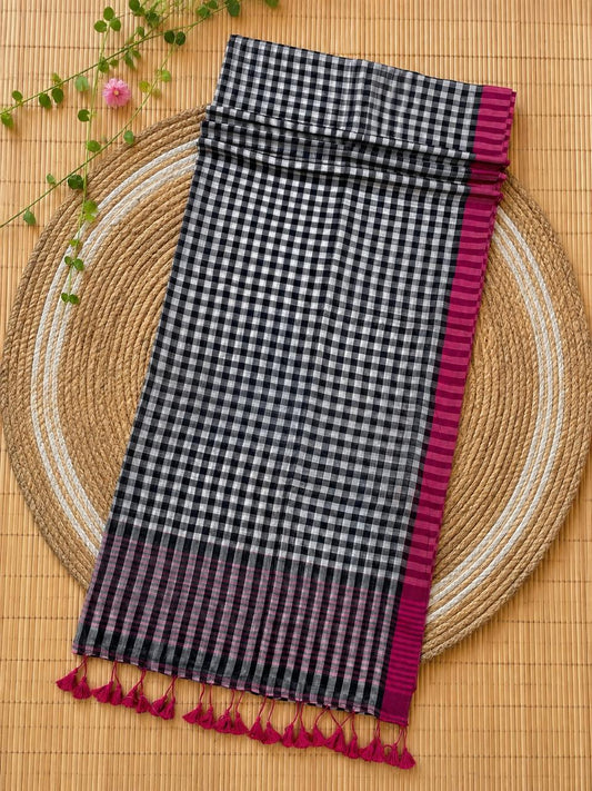 Authentic pure cotton special handloom check saree in Mal Cotton by Rihyaaz