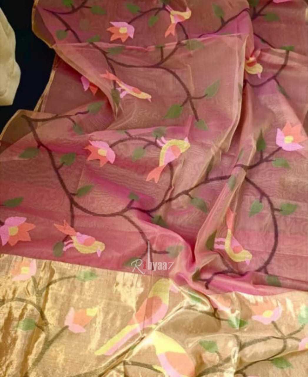 Shakuntala Muslin bird motif all-over weaved jamdani saree with paithani palla by Rihyaaz