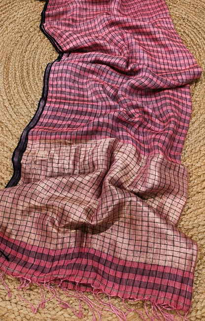 Jaal premium Checkbox Linen saree in Jayashree linen with tested zari tissue palla, sleek black border and blouse piece by Rihyaaz.