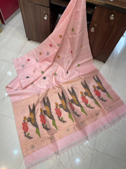 Machranga Traditional 100% pure Matka silk Paithani saree with running blouse piece by Rihyaaz.