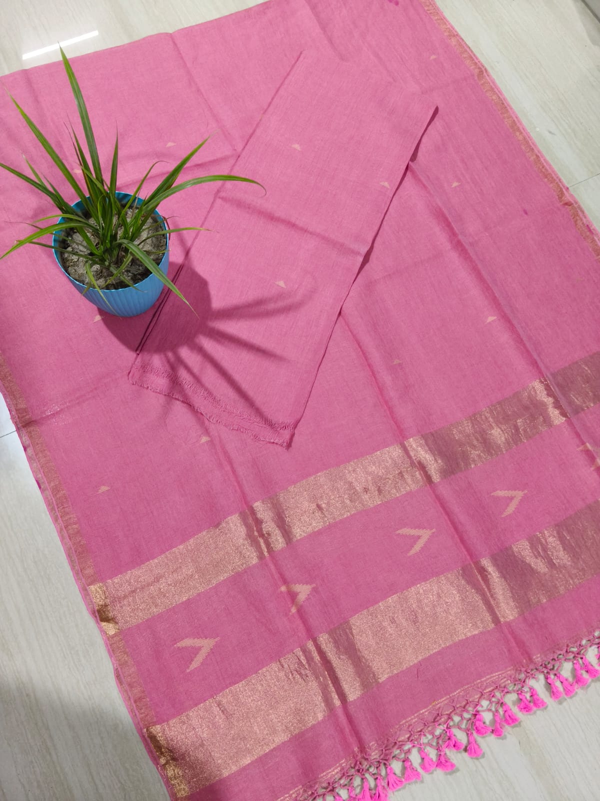 Teer by Rihyaaz Silk Linen Tissue Patta Suit Set with handwoven needle weave palla, premium silk linen fabric, elegant festive ethnic wear for women, luxurious handcrafted designer suit.