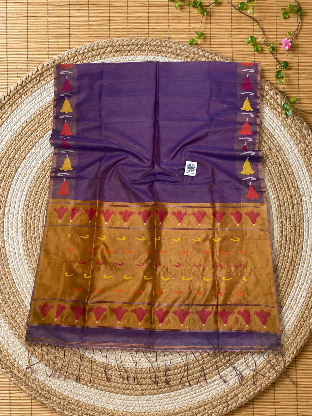 Taish authentic premium quality soft tissue linen handloom Jamdani saree with running blouse piece by Rihyaaz