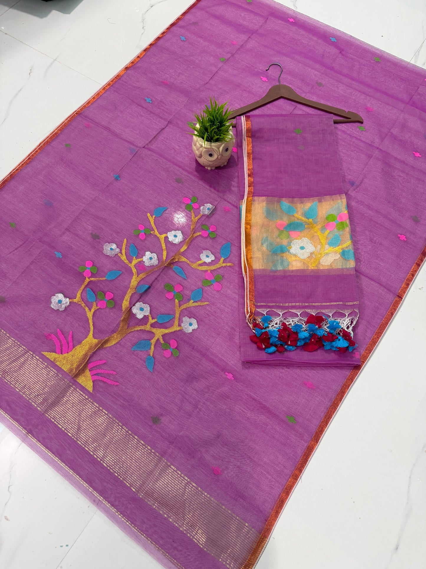 ⚜️ Muslin Jamdani Handwoven Suits with Tasselled Dupatta | Rihyaaz