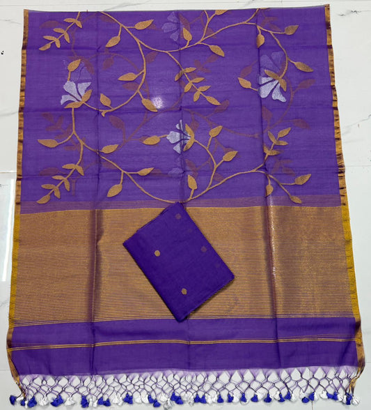 Rihyaaz Muslin Jamdani suit with handwoven detailing, 2.5 meter top and 2.5 meter tassel-finished jal work dupatta.