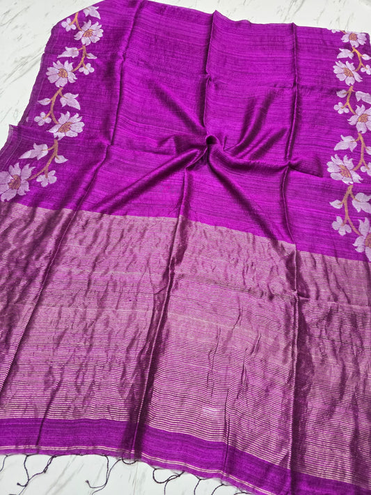 Jui Purple Pure Motka Silk Saree with blouse piece from Rihyaaz. Premium-quality silk with Silk Mark authenticity, perfect for festive and traditional occasions.