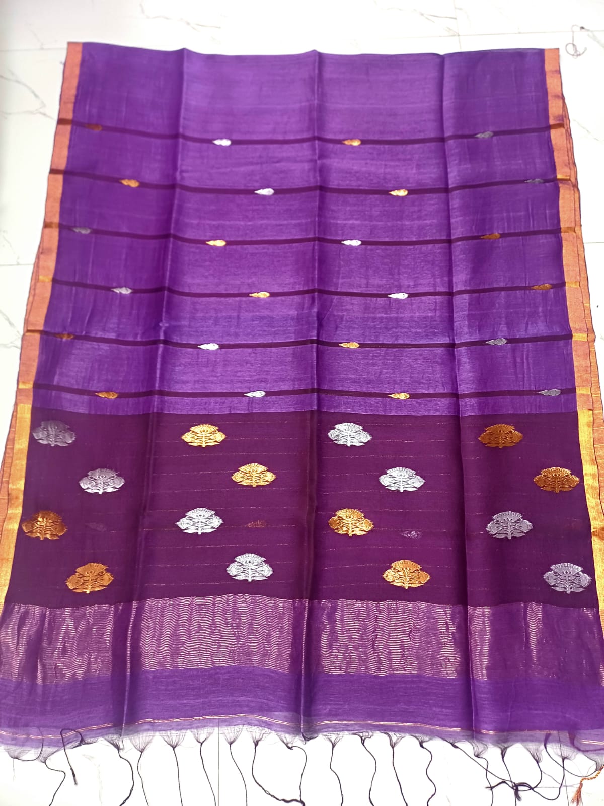 Silkmark Certified Purple Bengal Handloom Tie and Dye Tushar saree with all-over design, contrast border and blouse piece by Rihyaaz.