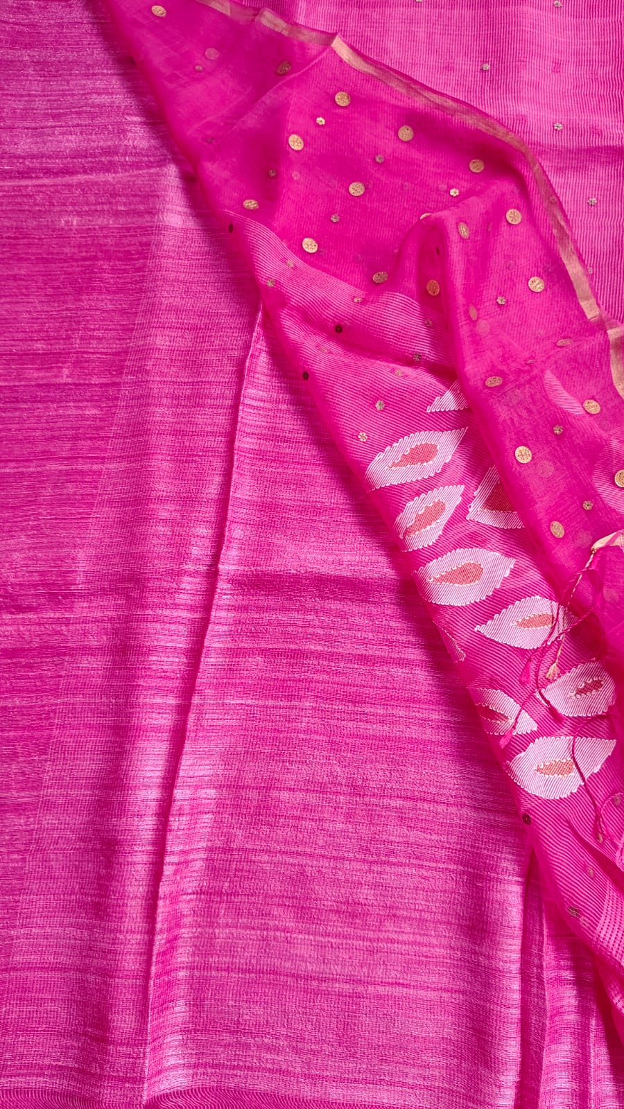Keka premium Resham Silk Jamdani saree with handwoven needle Jamdani work, metal gini embellishments, peacock motif pallu, thin zari border, and running blouse piece.