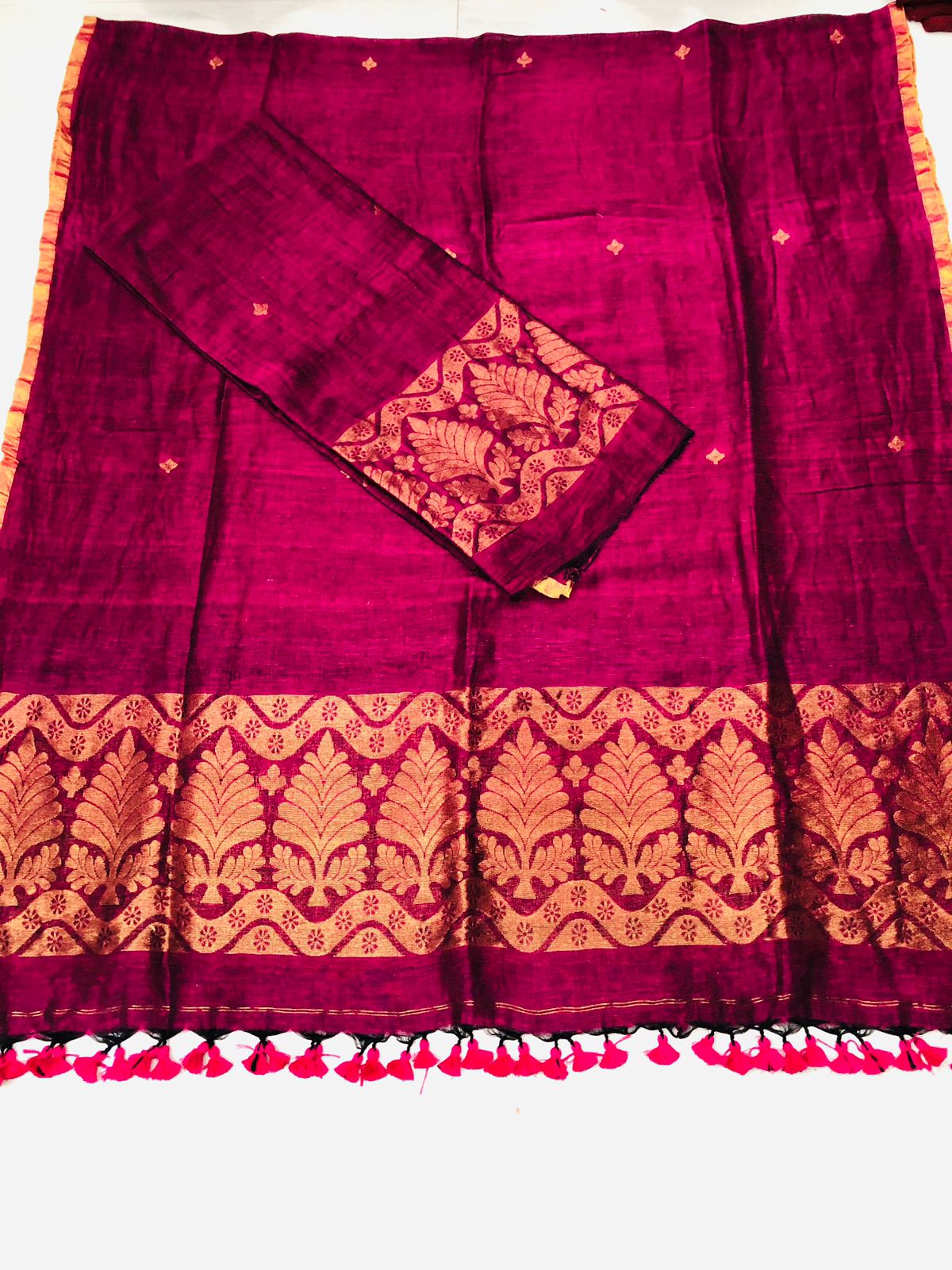 Kanchan - Premium Handwoven Linen Suit Set by Rihyaaz featuring elegant handcrafted linen fabric with traditional Indian weaving, luxury ethnic wear for festive, office, and casual occasions.