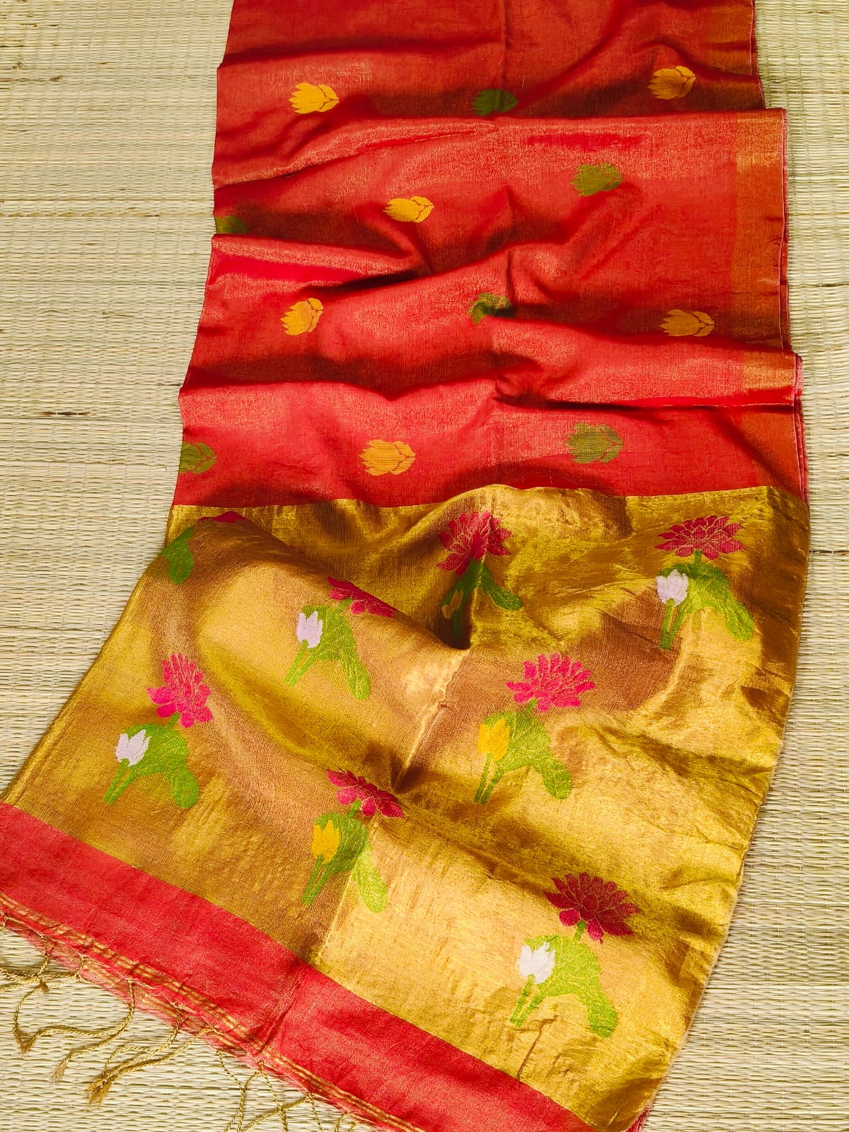 Rihyaaz Linen Tissue Zari Palla Saree with elegant traditional zari detailing