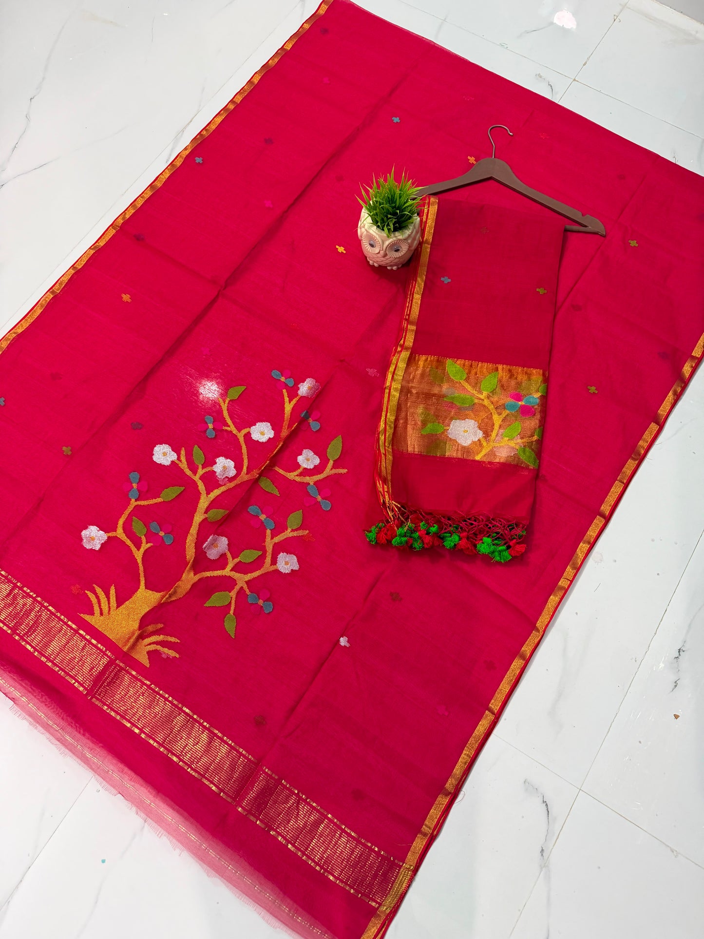 ⚜️ Muslin Jamdani Handwoven Suits with Tasselled Dupatta | Rihyaaz