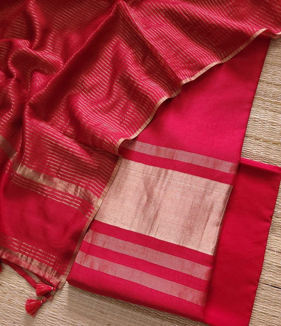 Rajani Matka Silk handwoven saree by Rihyaaz featuring elegant traditional Indian textile craftsmanship