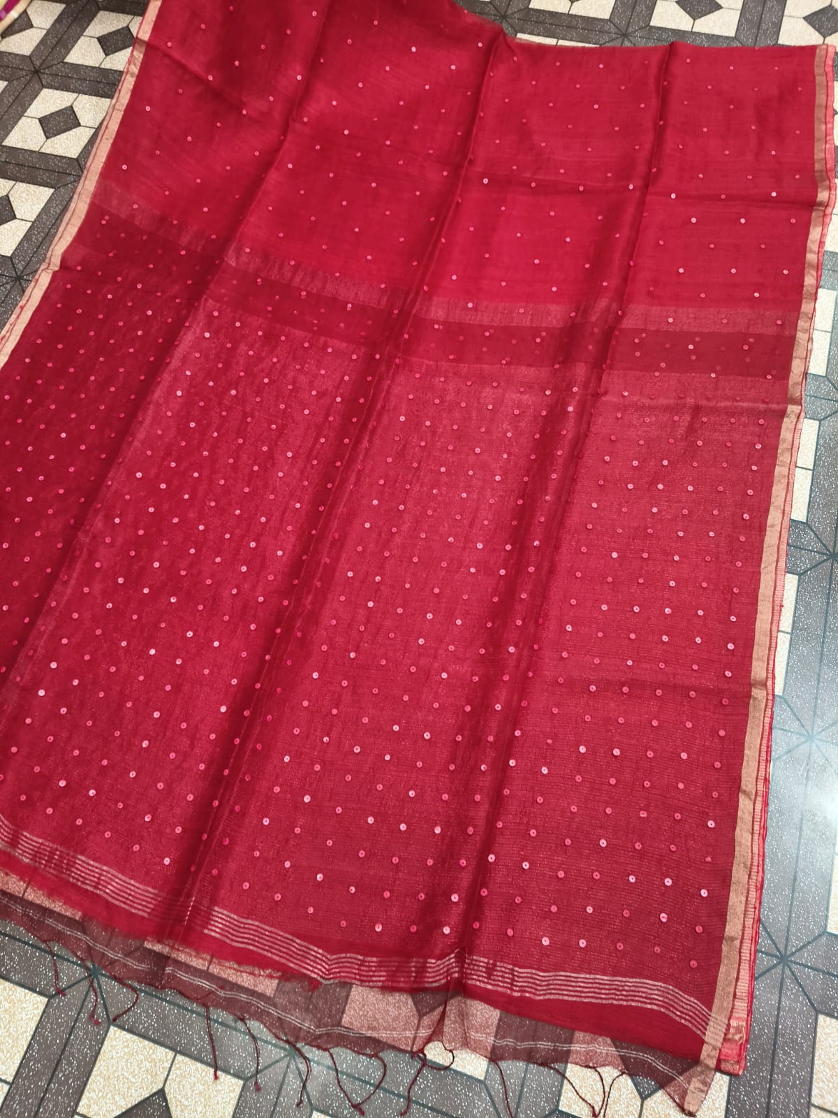 Shatranj Pure Matka Muslin Silk saree with zari border and all-over white sequin sea-shell woven palla, paired with running Matka blouse piece by Rihyaaz 