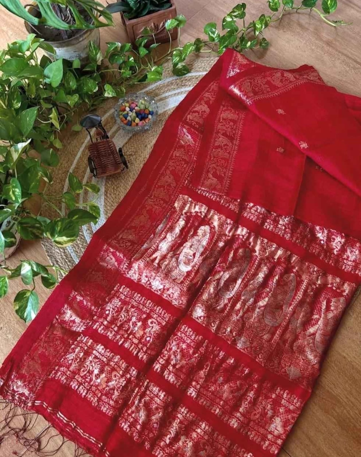 Putul - Authentic Pure Matka Handloom Baluchuri Silk Saree by Rihyaaz, Silk Mark Certified handwoven Bengal silk saree with traditional Baluchuri motifs, premium handcrafted festive and bridal ethnic wear.