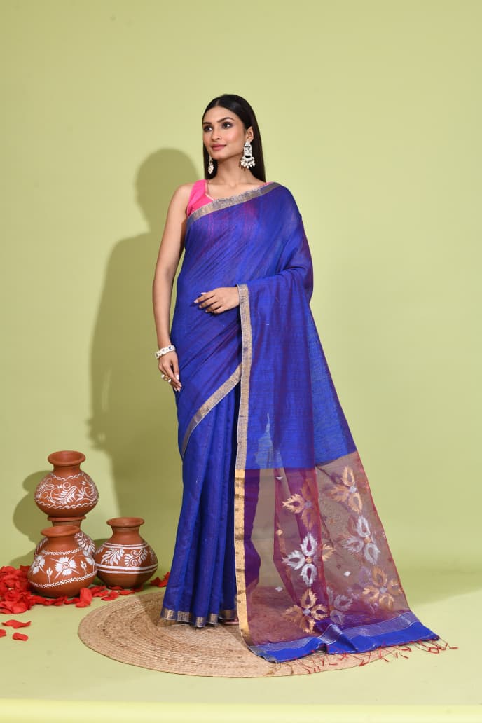 Mogra Dual Tone Matka Silk Saree with Resham and Zari Floral Aanchal by Rihyaaz in premium handcrafted Indian ethnic weave.