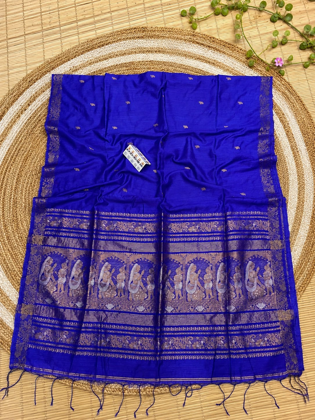 Rajya Matka Swarnachari saree with intricate Krishna Yashoda motif by Rihyaaz