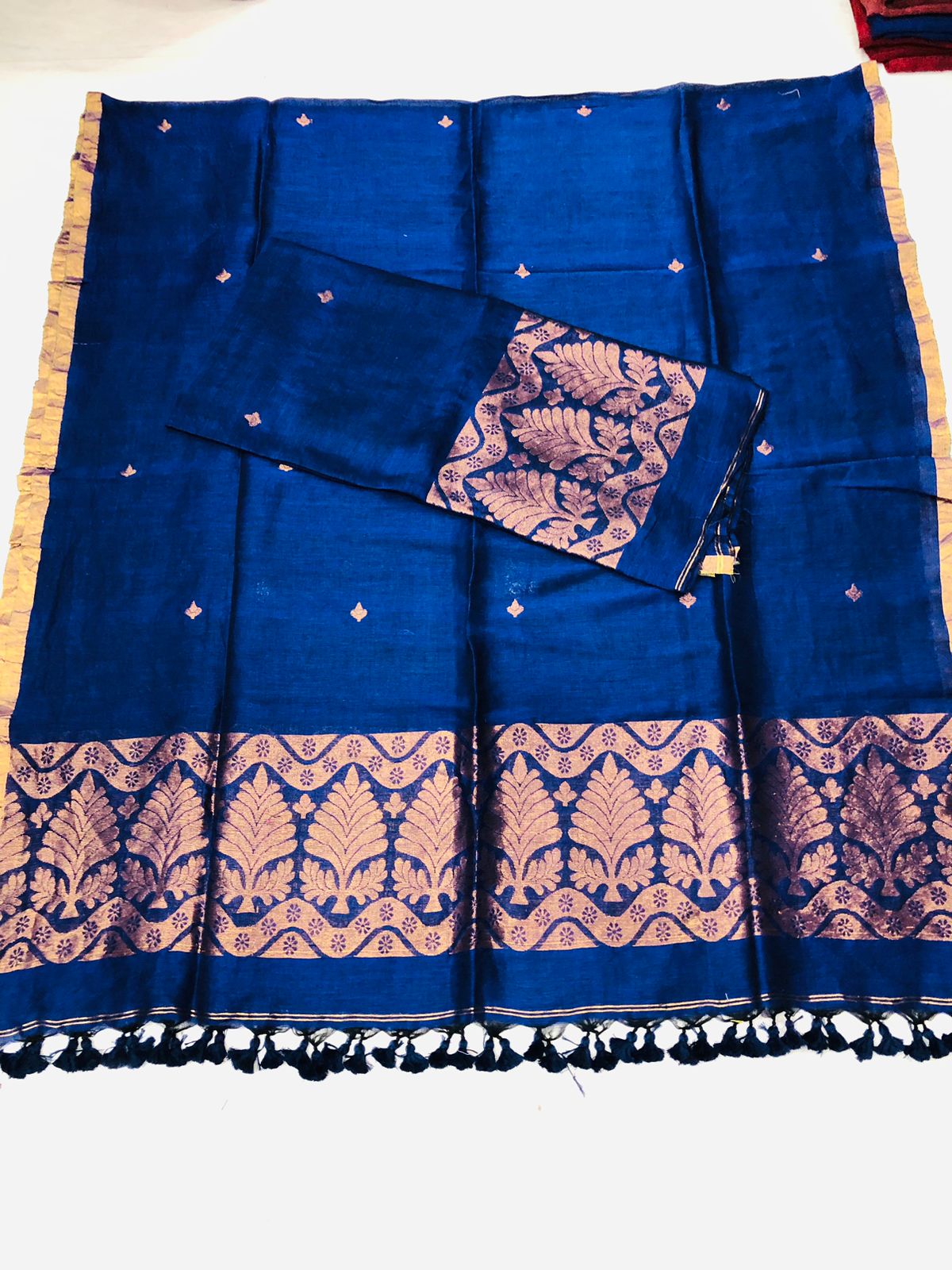 Kanchan - Premium Handwoven Linen Suit Set by Rihyaaz featuring elegant handcrafted linen fabric with traditional Indian weaving, luxury ethnic wear for festive, office, and casual occasions.