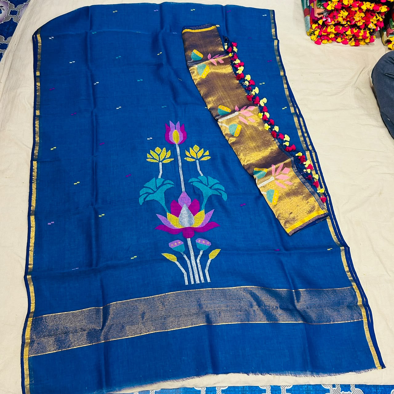 Linen Jamdani suit set by Rihyaaz featuring 2.5 metre top fabric and dupatta, showcasing elegant traditional Jamdani weaving and handcrafted ethnic design.
