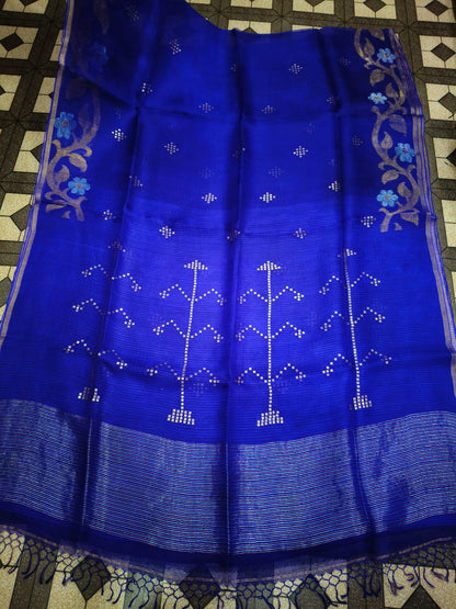 Maan pure premium Resham saree with needle tissue Jamdani work, brass sequin pallu and running blouse piece by Rihyaaz