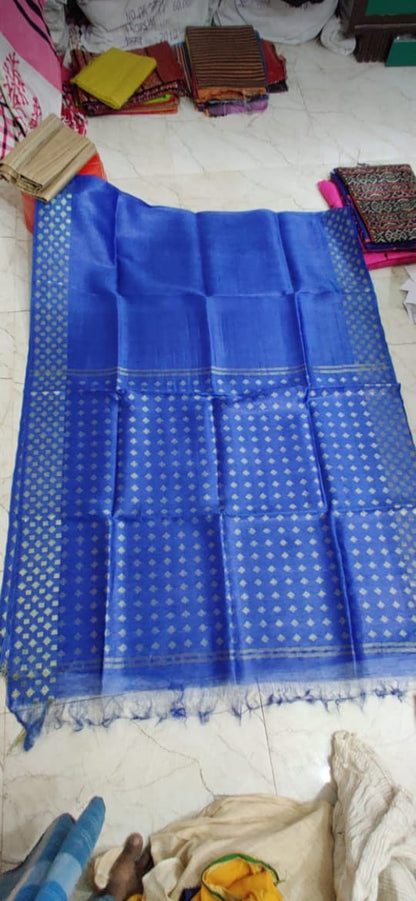 Keyalata Pure Silk Linen Diamond Weaved Handwoven Saree by Rihyaaz featuring elegant diamond weave, premium silk linen fabric, and timeless festive ethnic wear.