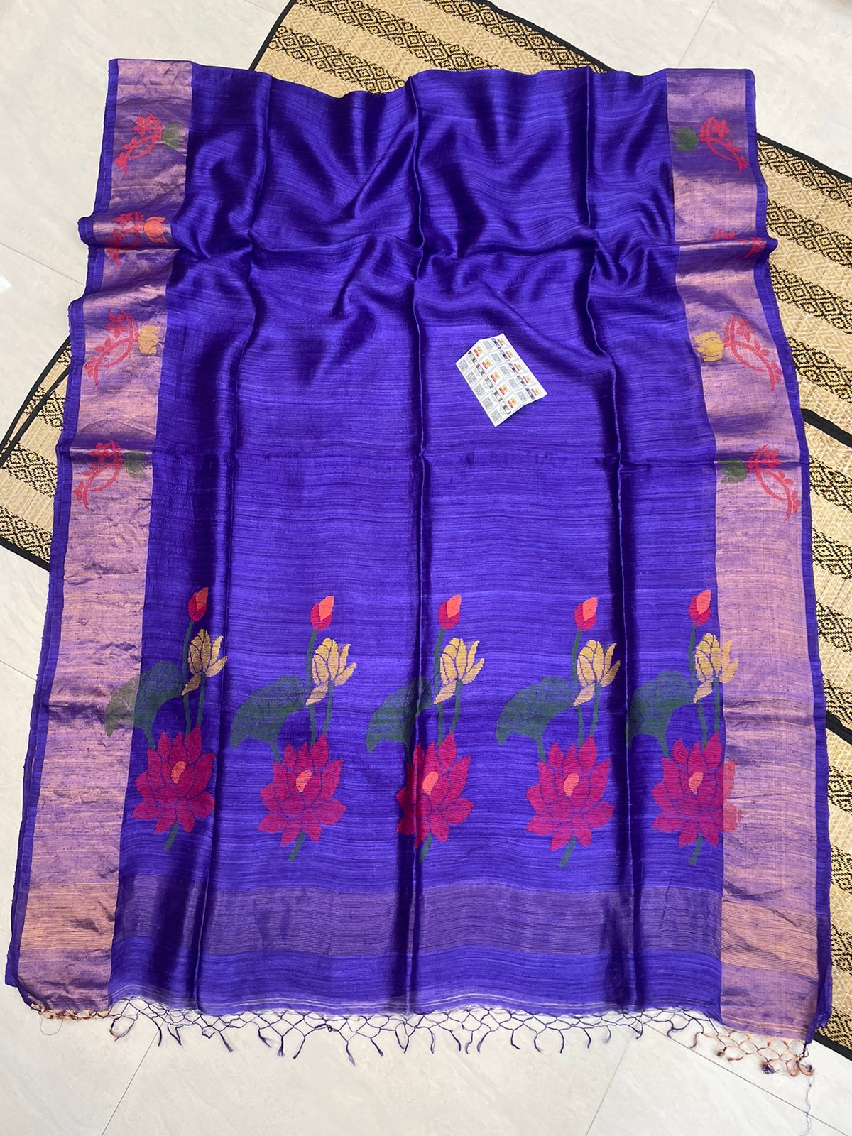 Nilot 100% pure Wash Matka Silk Jamdani saree with running blouse piece, Government Silk Mark certified | Rihyaaz