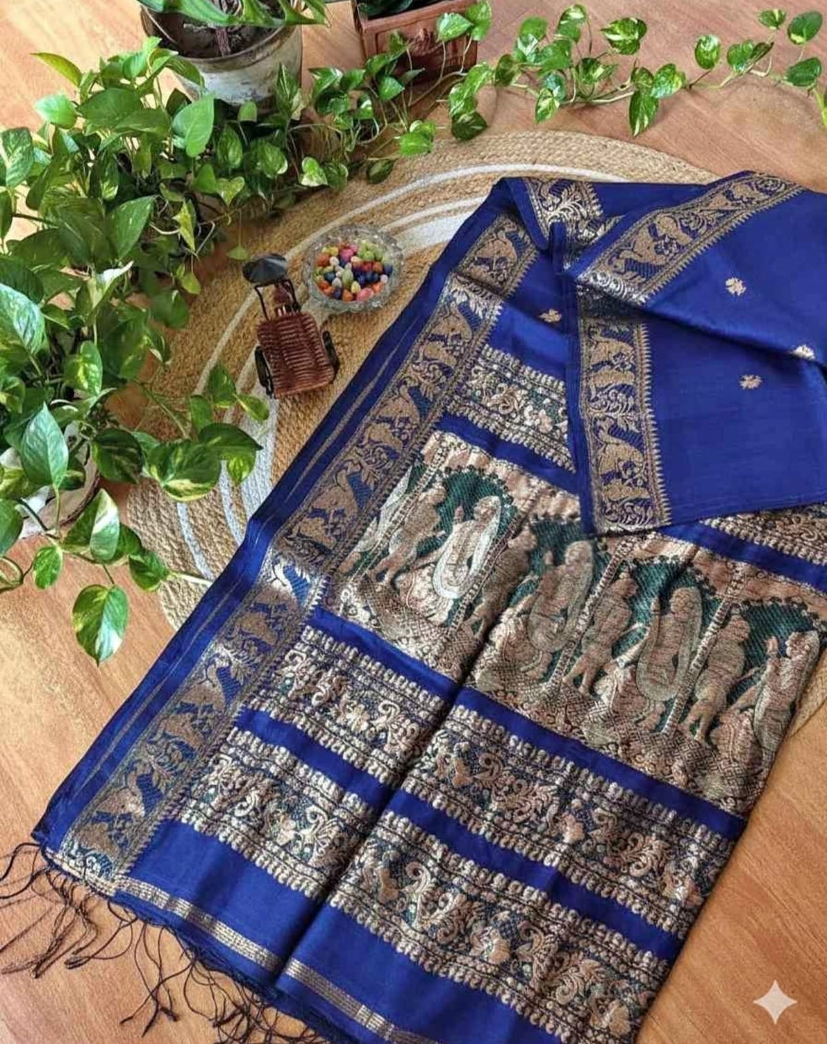 Putul - Authentic Pure Matka Handloom Baluchuri Silk Saree by Rihyaaz, Silk Mark Certified handwoven Bengal silk saree with traditional Baluchuri motifs, premium handcrafted festive and bridal ethnic wear.