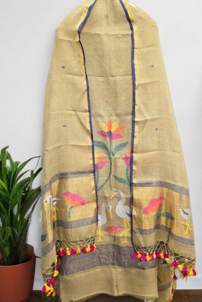 Kora Jayshree pure linen handwoven Jamdani kurti and dupatta set by Rihyaaz, featuring premium-quality traditional Indian handloom weaving.