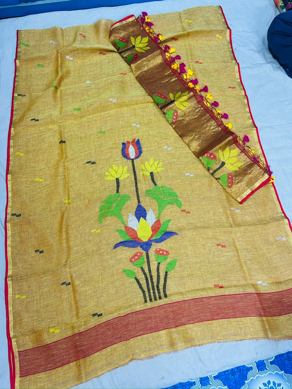 Linen Jamdani suit set by Rihyaaz featuring 2.5 metre top fabric and dupatta, showcasing elegant traditional Jamdani weaving and handcrafted ethnic design.
