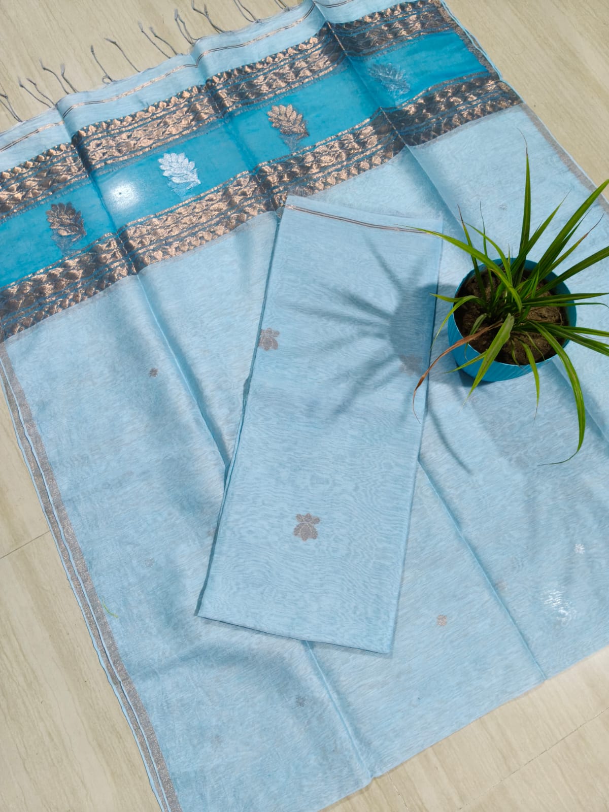 Rashi Silk Linen Lotus Jamdani Suit Set by Rihyaaz featuring a 3-meter silk linen top with a 2.5-meter tassel dupatta, showcasing elegant handwoven Lotus Jamdani craftsmanship.