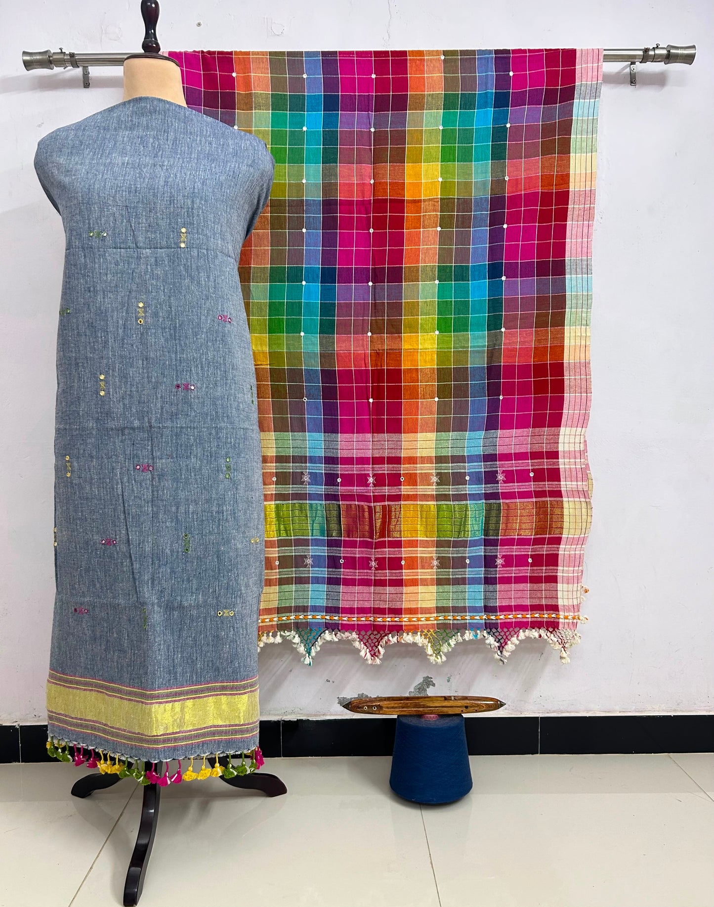 Rihyaaz designer 4-ply Kala Cotton 3-piece set with 5 metre Kurti and bottom fabric and 2.5 metre dupatta