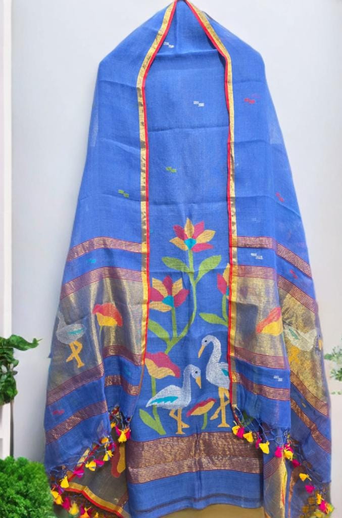 Kora Jayshree pure linen handwoven Jamdani kurti and dupatta set by Rihyaaz, featuring premium-quality traditional Indian handloom weaving.