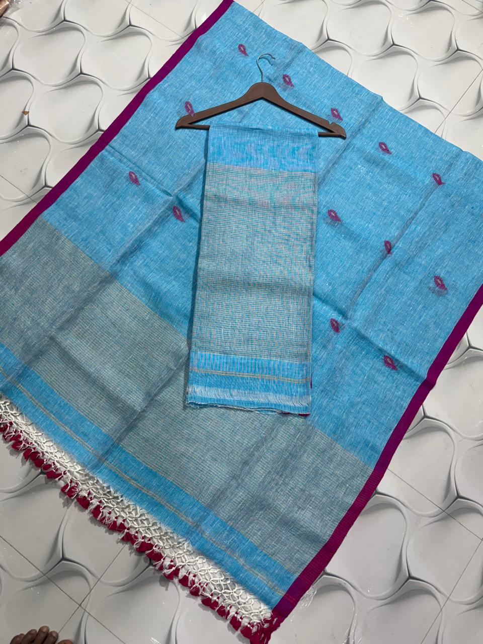 Nethra linen zari patta Jamdani suit by Rihyaaz, featuring a refined linen texture, delicate zari patta detailing and elegant traditional Jamdani craftsmanship.