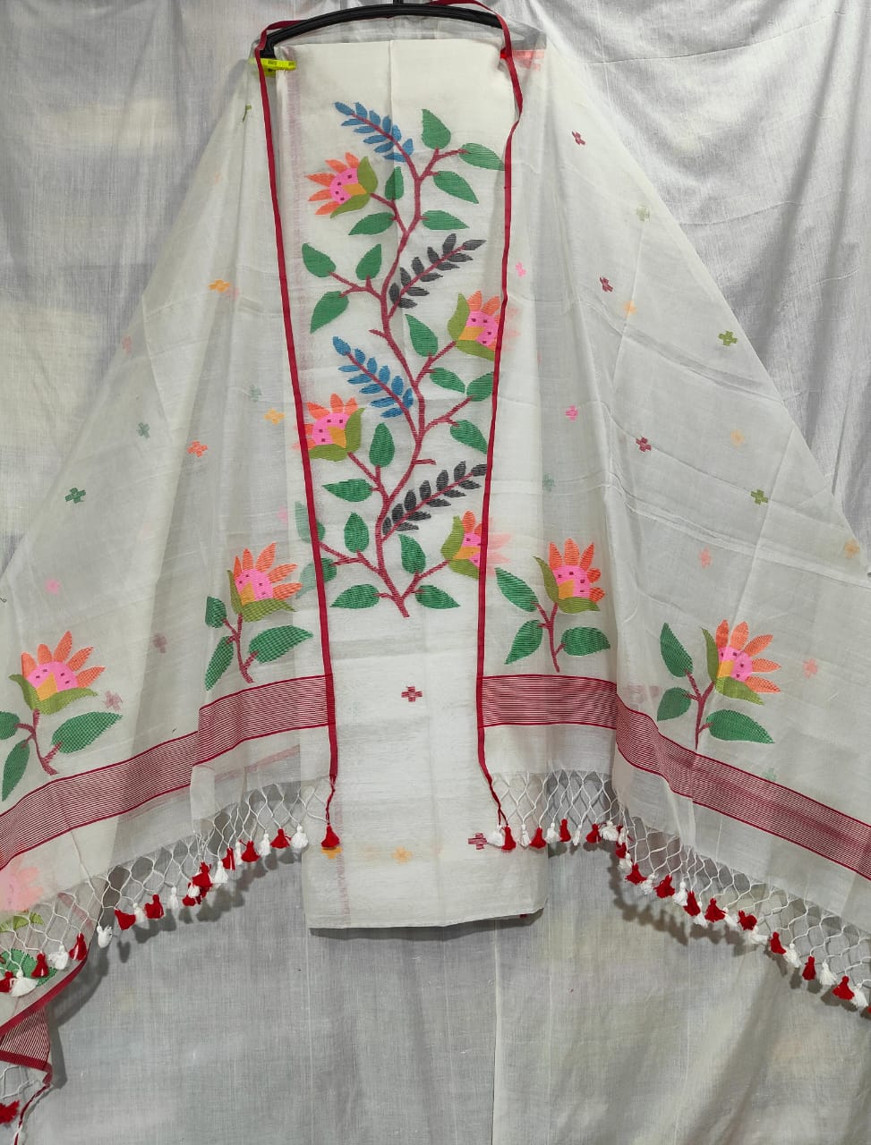 𝕶𝖚𝖓𝖏 handwoven jamdani suit set by Rihyaaz with 2.7 meter top and 2.5 meter dupatta