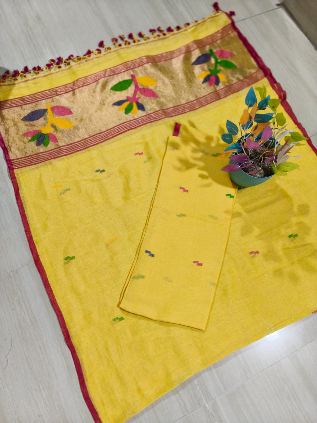 Moho yellow pure Jayshree by Jayshree linen suit with Paithani palla weave Dupatta by Rihyaaz