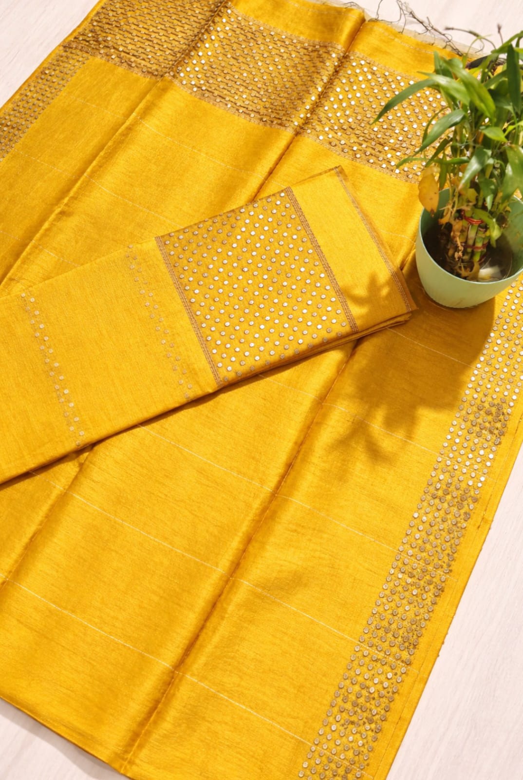 Ira new handwoven Silk Linen Jamdani suit set with 3 meter top and 2.5 meter dupatta featuring elegant net tassel detailing by Rihyaaz.